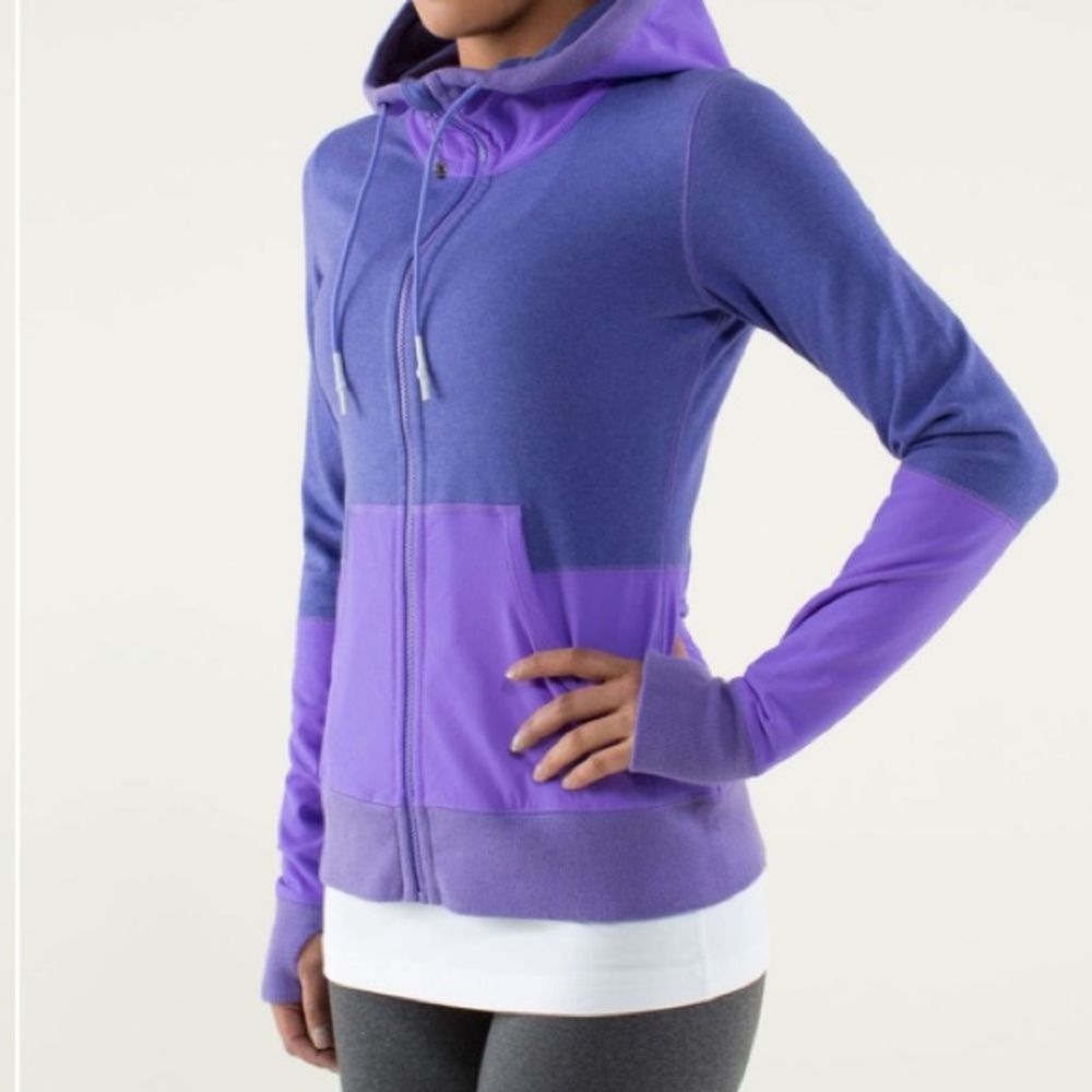 VERY RARE Lululemon Voyage Hoodie Power Purple 6
